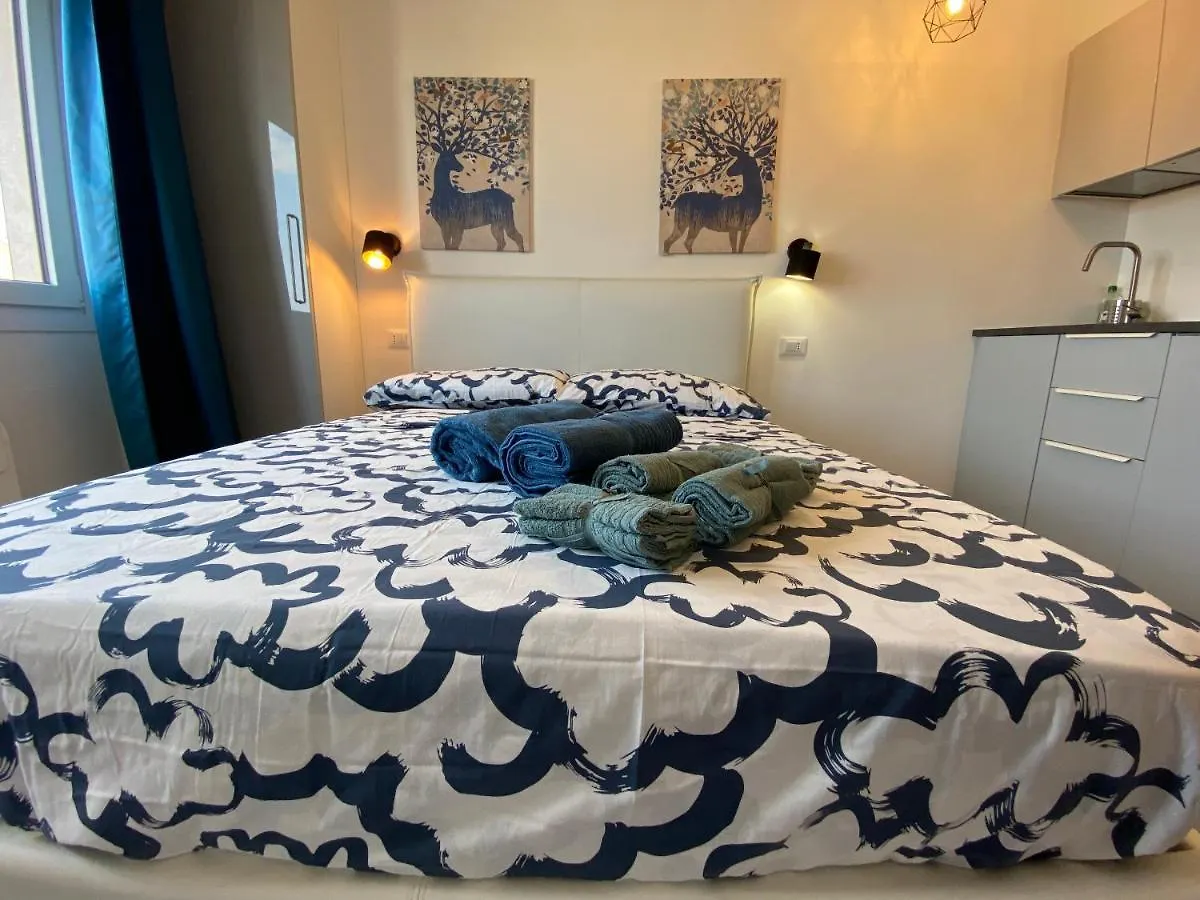 Apartment Ferienwohnung Studio Milano 33 Italien